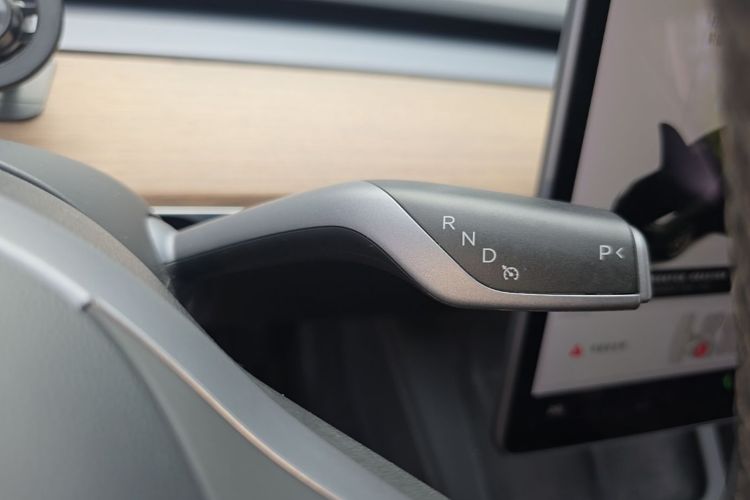 Tesla Model 3 2021 #14 Tesla Model 3 2021 car image #14