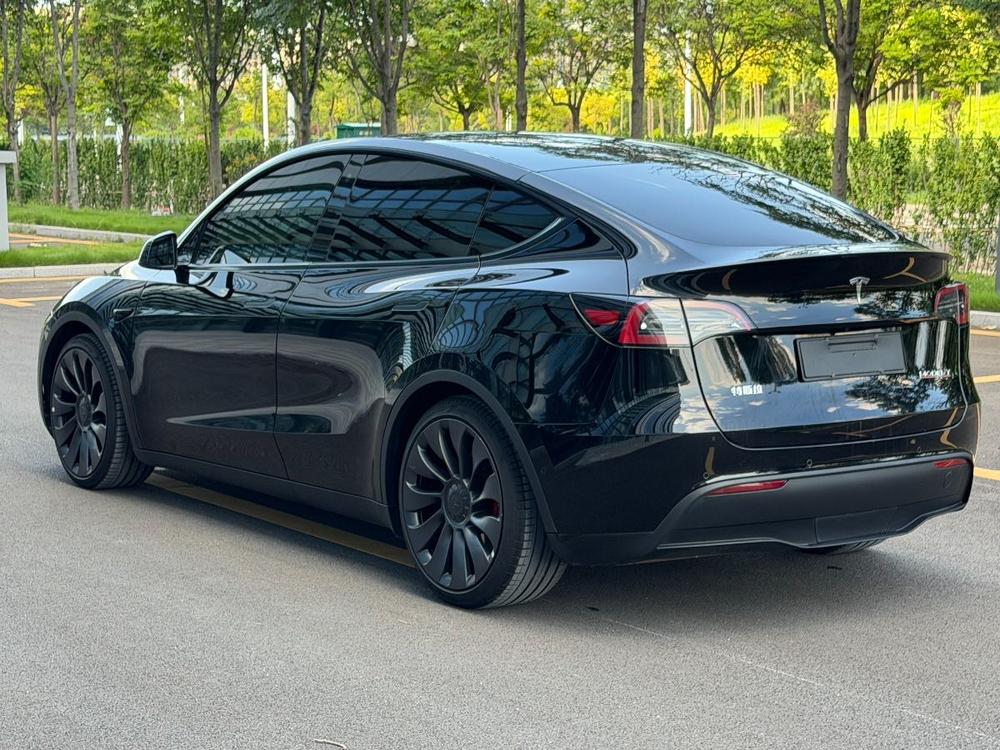 Tesla Model Y 2023 #5 Tesla Model Y 2023 изображение автомобиля #5