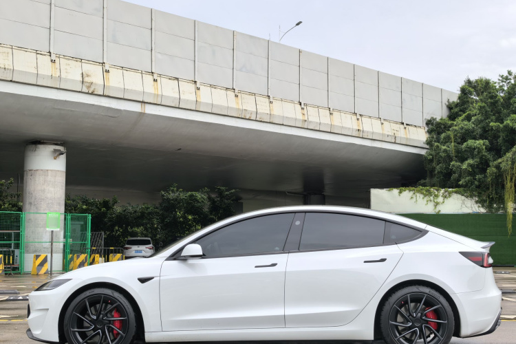 Tesla Model 3 2024 #5 Tesla Model 3 2024 car image #5