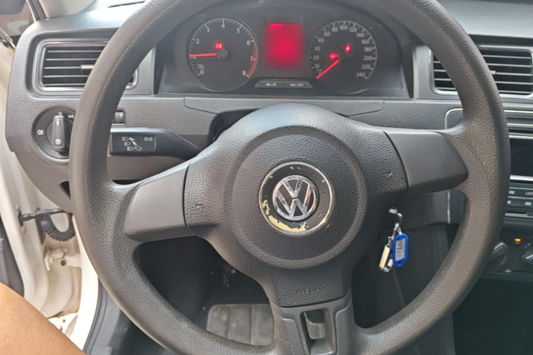 Volkswagen Santana 2017 #11 Volkswagen Santana 2017 car image #11