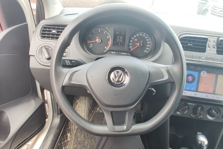 Volkswagen Polo 2018 #11 Volkswagen Polo 2018 car image #11