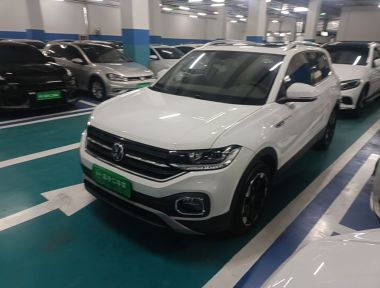 Volkswagen Tacqua 2021 Volkswagen Tacqua 2021 صورة سيارة
