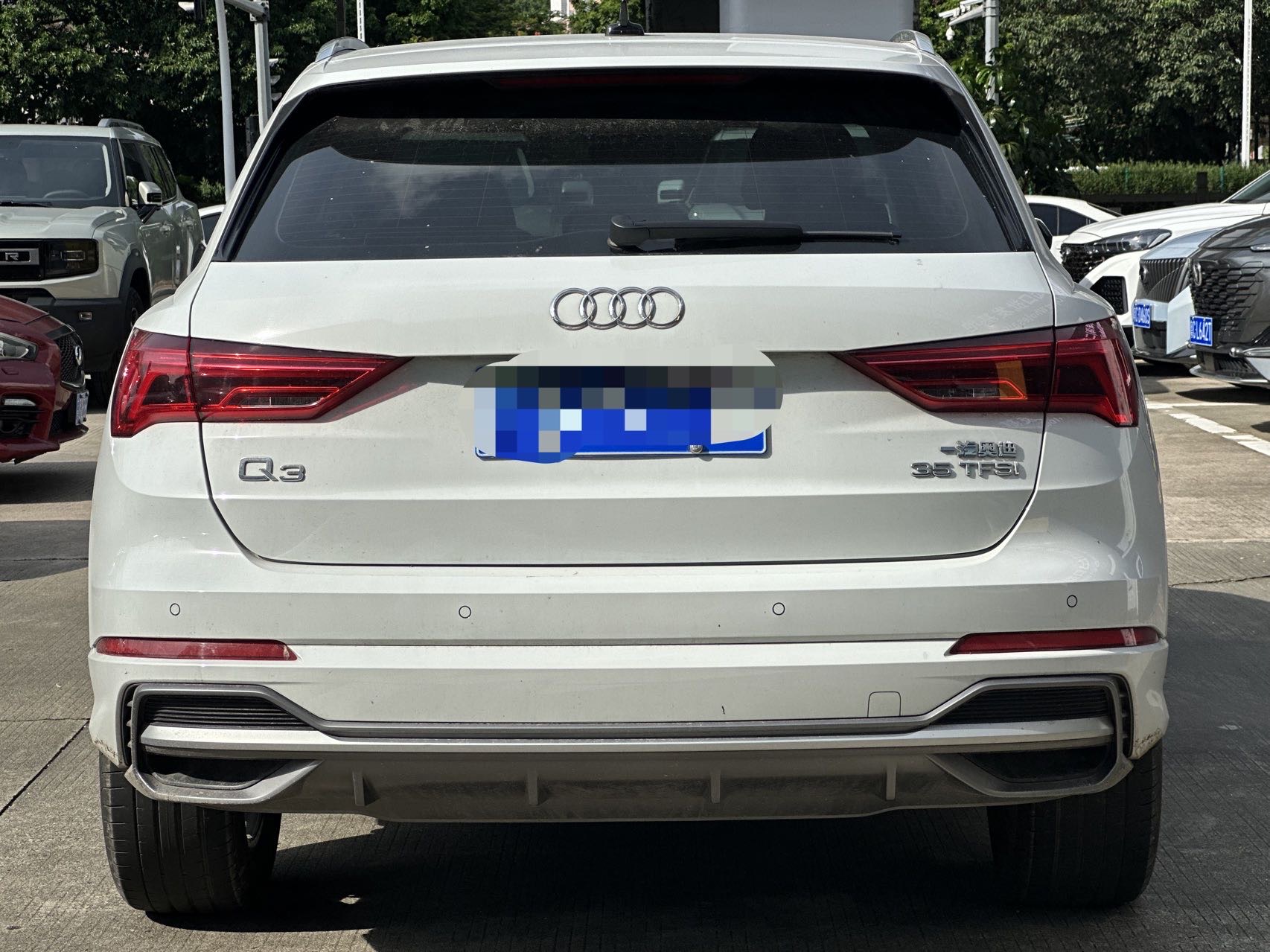 Audi Q3 2022 car image #6