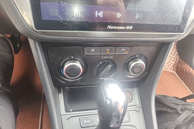 Volkswagen Lavida 2020 car image #13