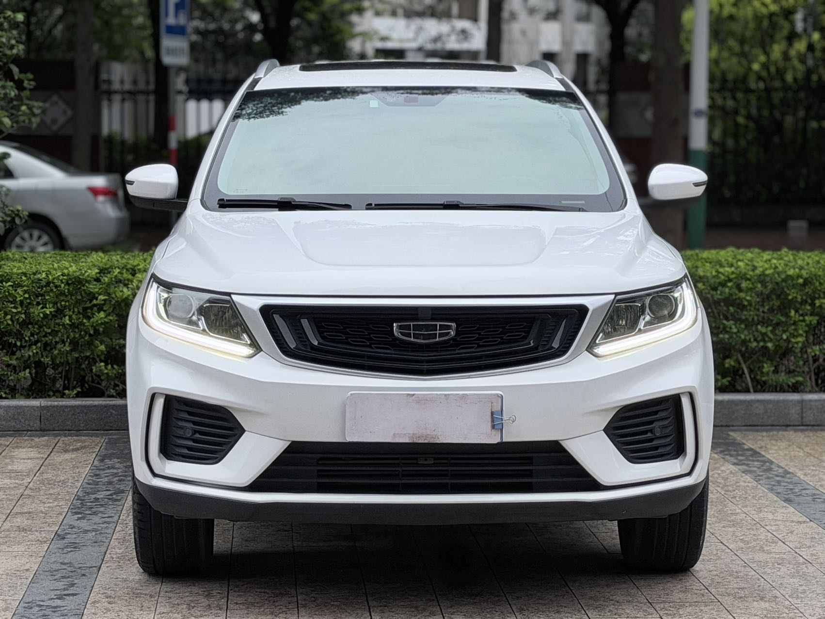 GEELY Vision X6 2021 car image #2