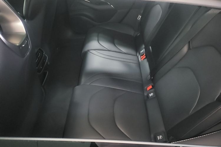 MI SU7 2024 car image #17