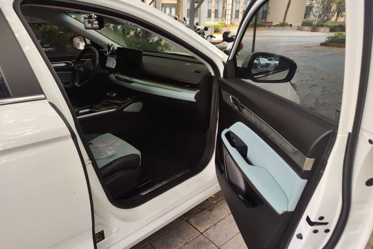GEELY Emgrand L 2022 #21 GEELY Emgrand L 2022 изображение автомобиля #21