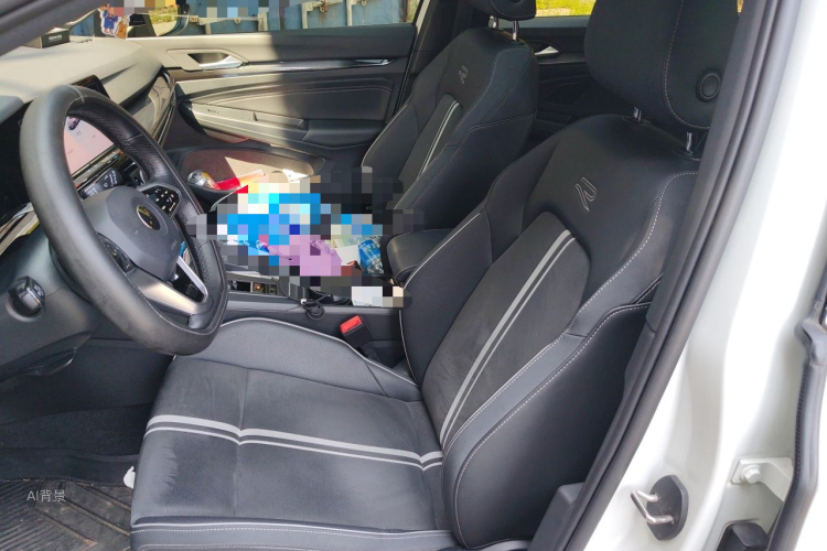 Volkswagen Golf 2021 car image #17