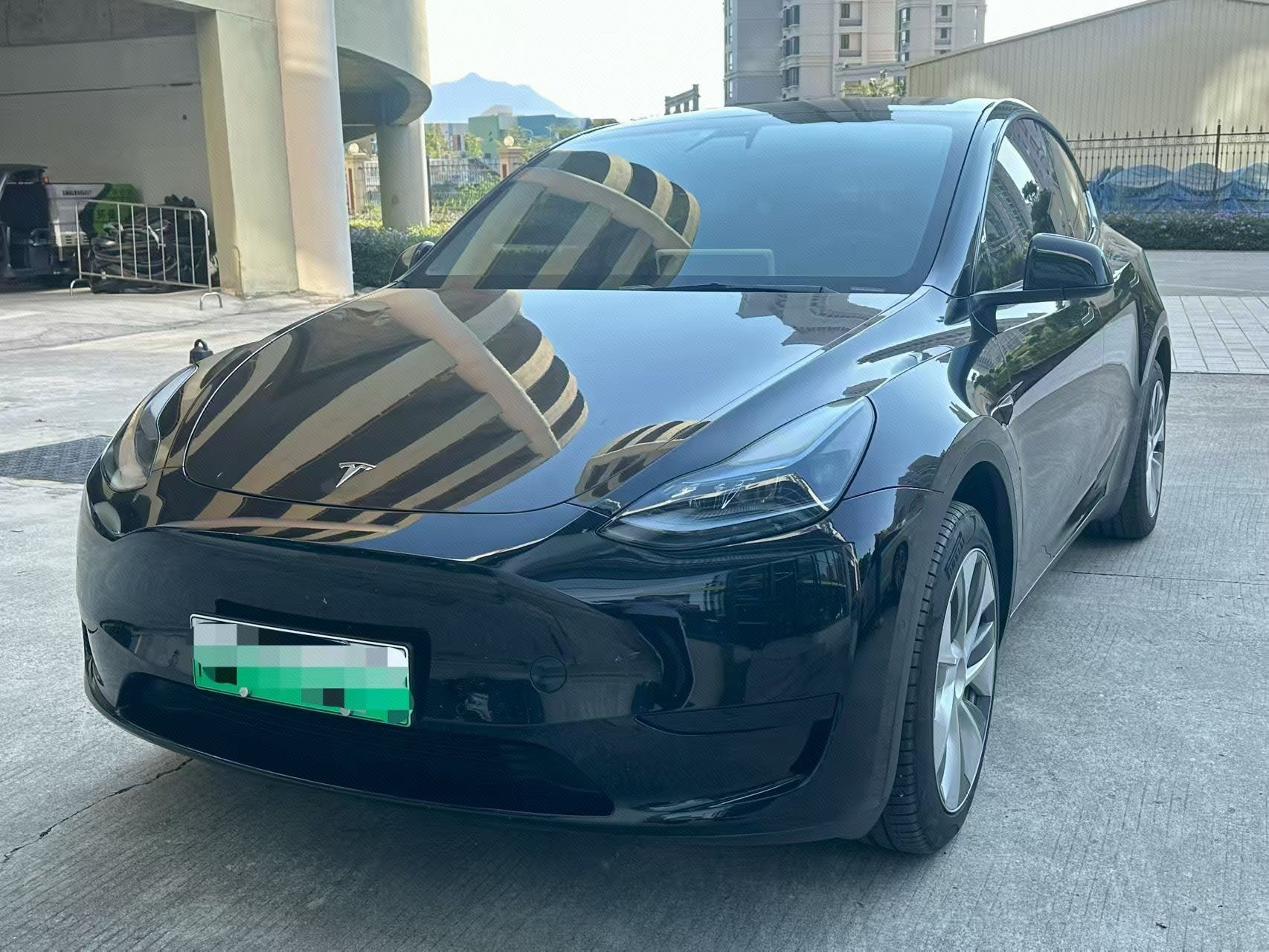 Tesla Model Y 2022 Tesla Model Y 2022 car image