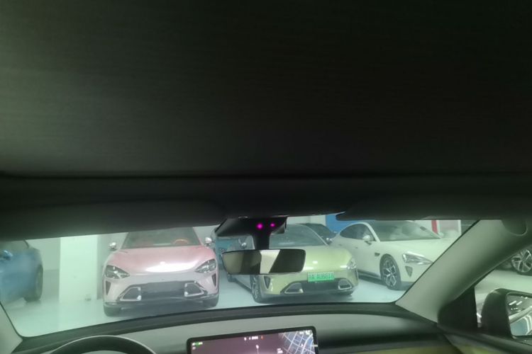 Tesla Model Y 2022 #18 Tesla Model Y 2022 car image #18