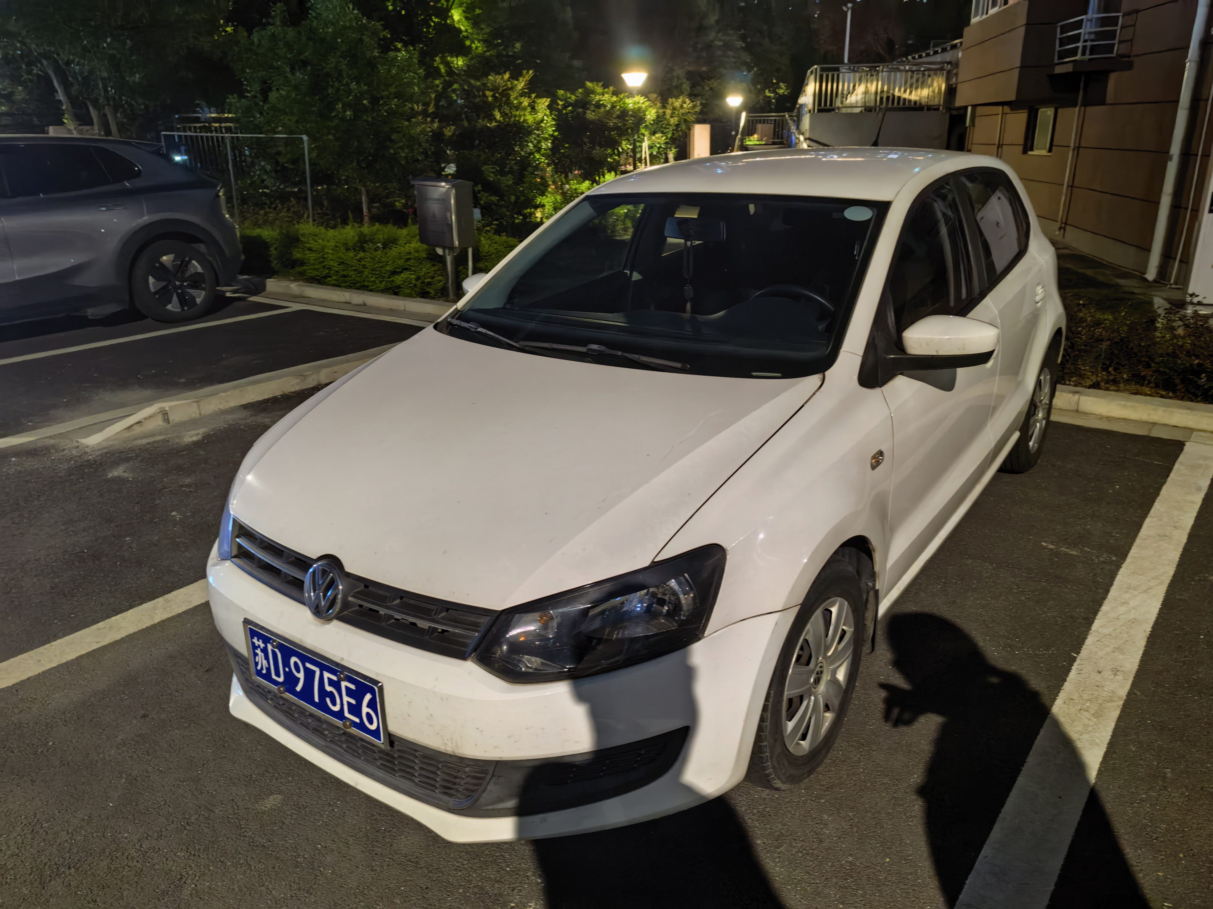 Volkswagen Polo 2012 car image 