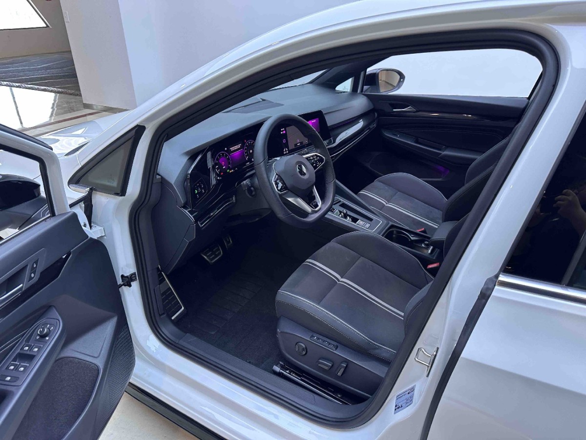 Volkswagen Golf 2022 imagen de coche #4