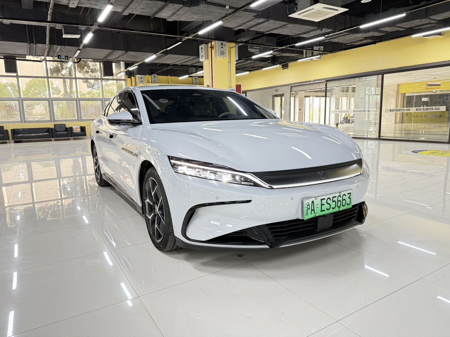 BYD Han 2024 car image #3