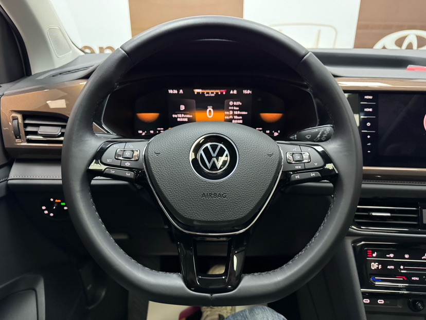 Volkswagen Tharu 2022 car image #11