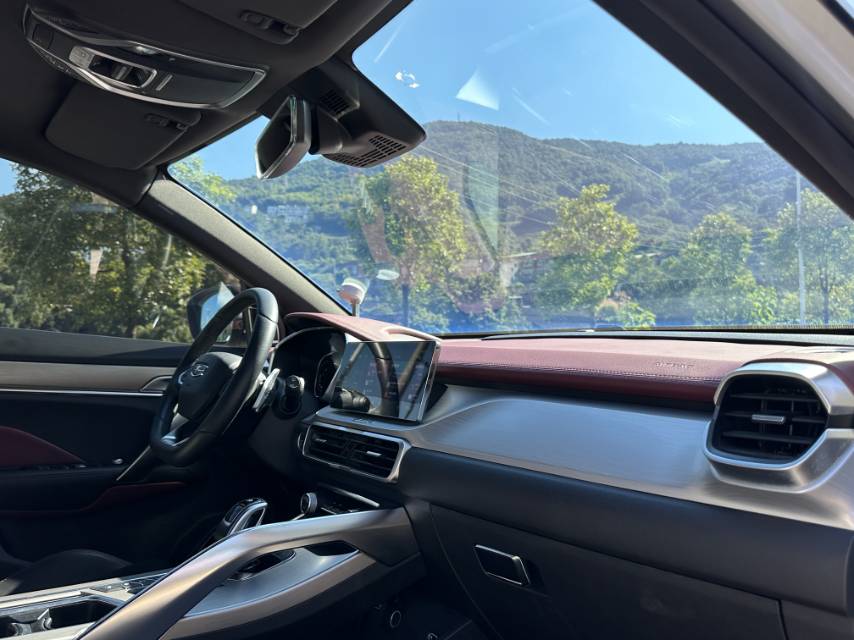 GEELY Coolray 2020 car image #7