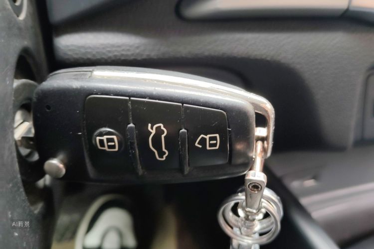 Audi A3 2018 immagine di auto #10