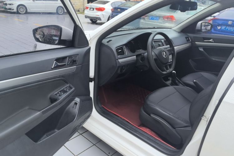 Volkswagen Lavida 2017 car image #16