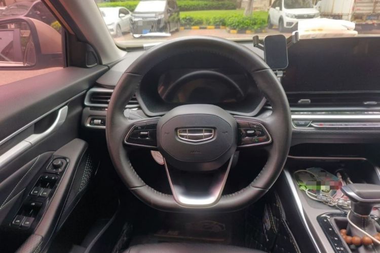 GEELY Emgrand 2022 #11 GEELY Emgrand 2022 car image #11