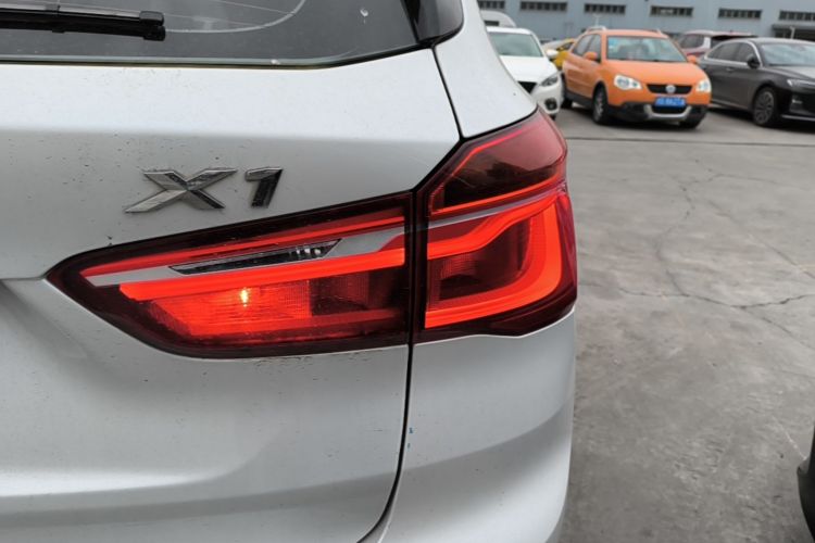 BMW X1 2017 #8 BMW X1 2017 car image #8