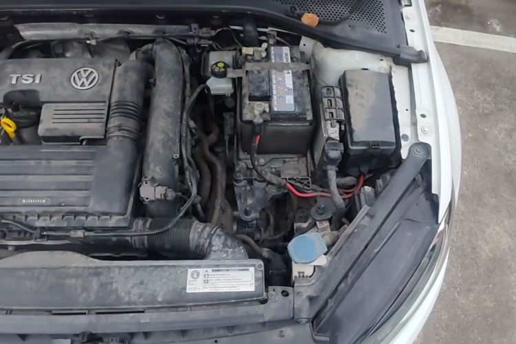 Volkswagen Golf 2019 car image #24