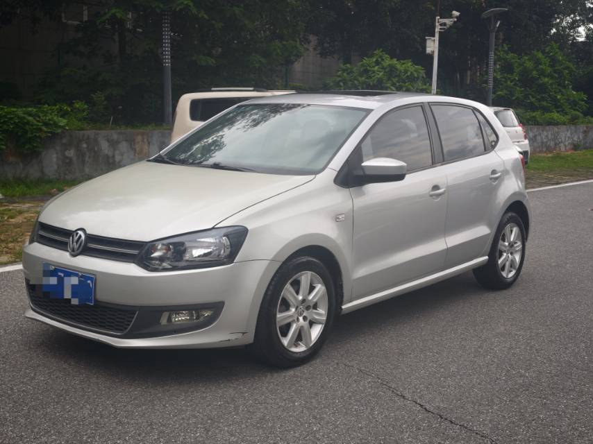 Volkswagen Polo 2013 Volkswagen Polo 2013 car image