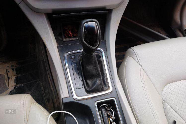 GEELY Emgrand 2016 car image #16