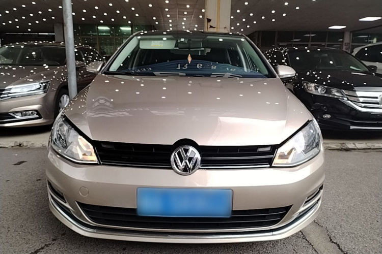 Volkswagen Golf 2016 car image #3