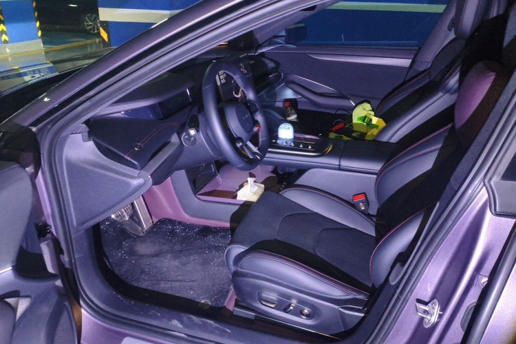MI SU7 2024 car image #19