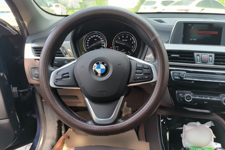 BMW X1 2019 car image #15