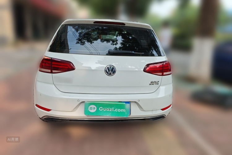 Volkswagen Golf 2018 car image #6