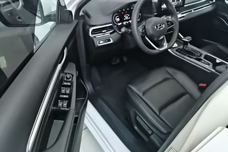 GEELY Emgrand 2022 #16 GEELY Emgrand 2022 car image #16