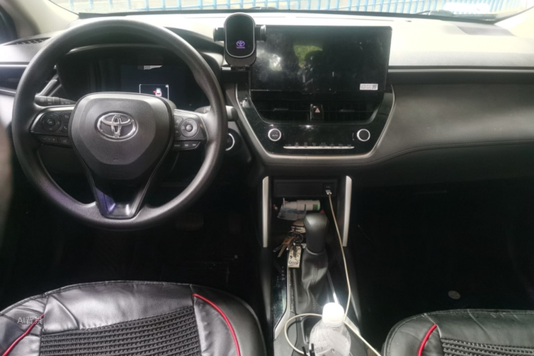 Toyota Corolla Cross 2025 car image #11