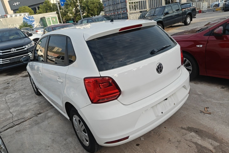 Volkswagen Polo 2018 car image #5