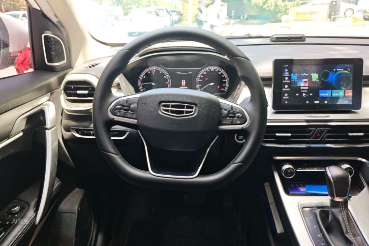 GEELY Coolray 2020 car image #12