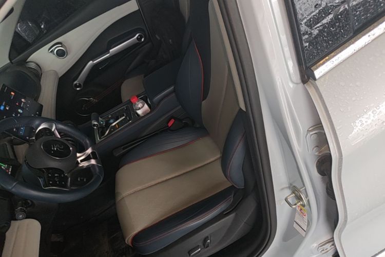 BYD Yuan Plus 2023 immagine di auto #15