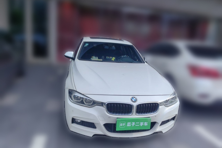BMW 3 Series 2018 #3 BMW 3 Series 2018 car image #3