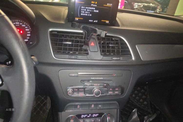 Audi Q3 2019 #15 Audi Q3 2019 car image #15