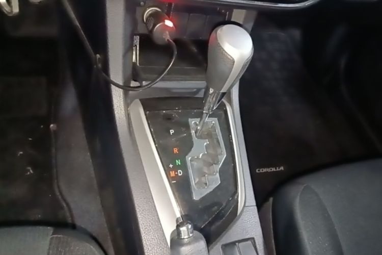 Toyota Corolla 2018 car image #14