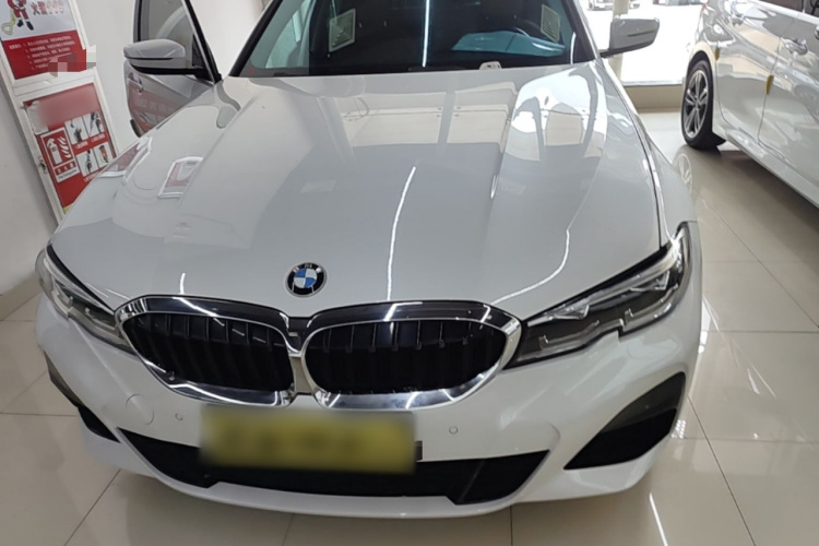 BMW 3 Series 2020 car image #3
