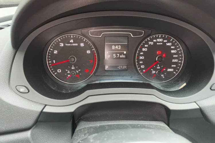 Audi Q3 2016 #16 Audi Q3 2016 car image #16