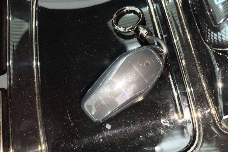 BYD Han 2025 car image #9