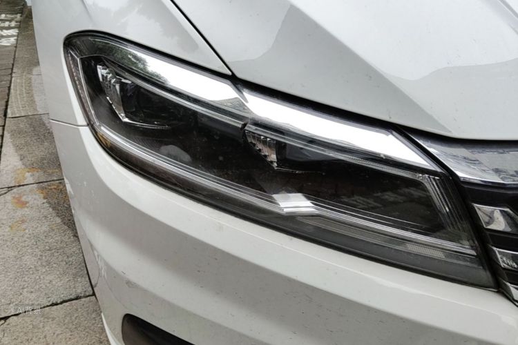 Volkswagen Lavida 2018 car image #8