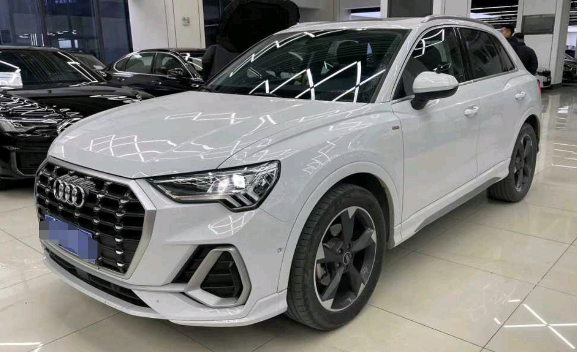 2022 immagine di auto 