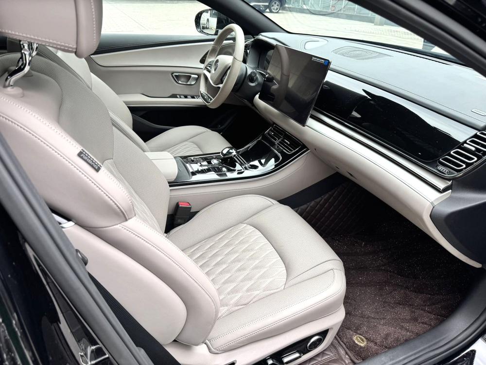 BYD Han 2024 car image #17