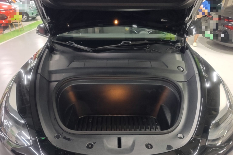 Tesla Model Y 2022 #20 Tesla Model Y 2022 car image #20