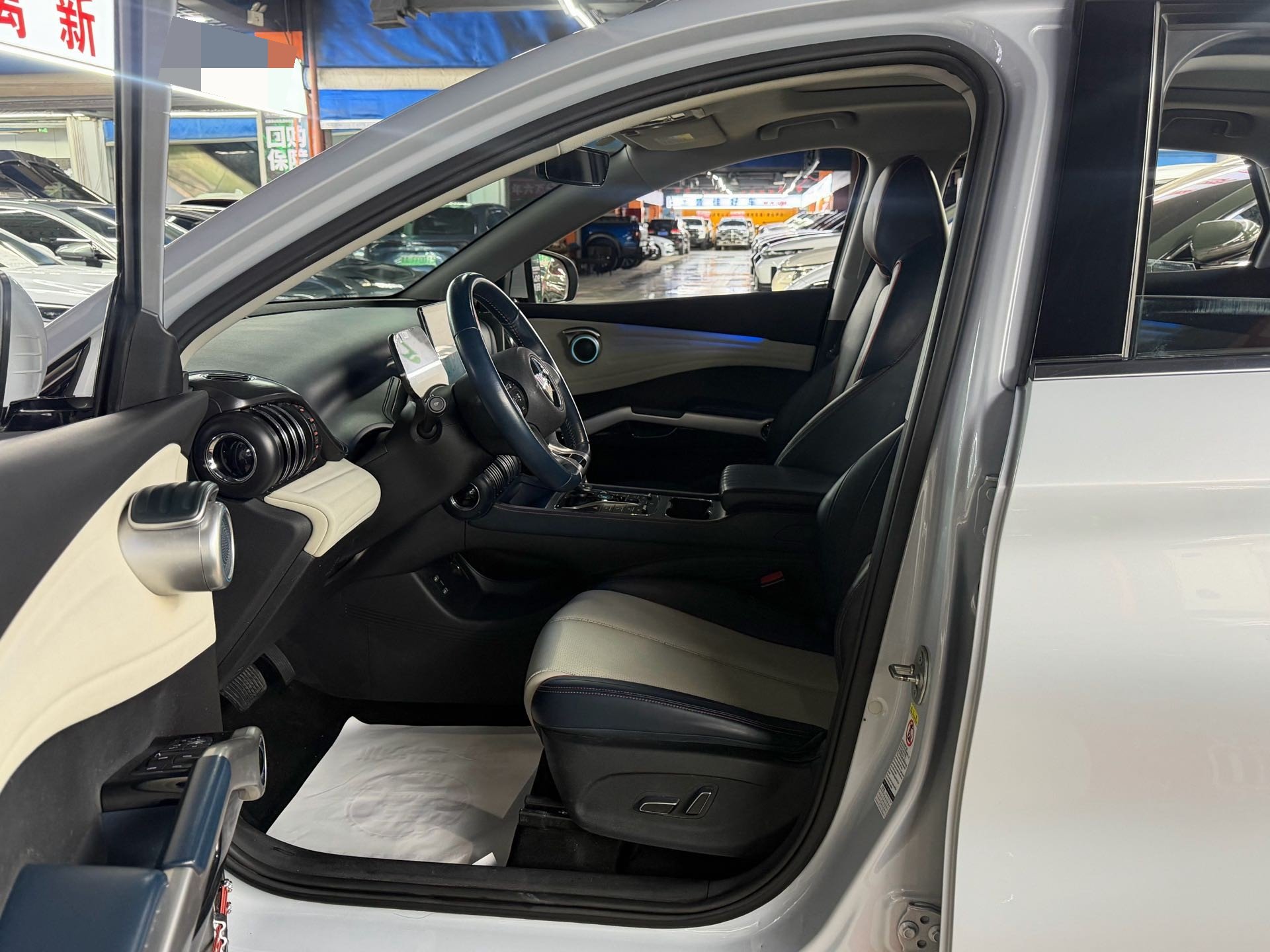 BYD Yuan Plus 2022 #7 BYD Yuan Plus 2022 car image #7