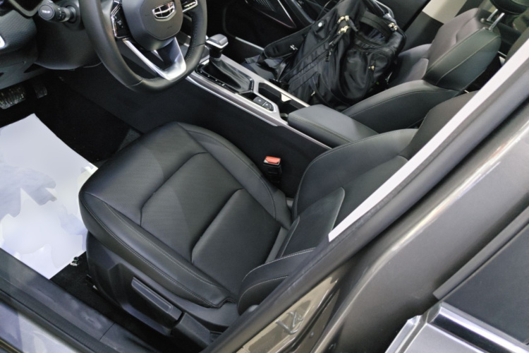GEELY Emgrand 2022 #15 GEELY Emgrand 2022 car image #15