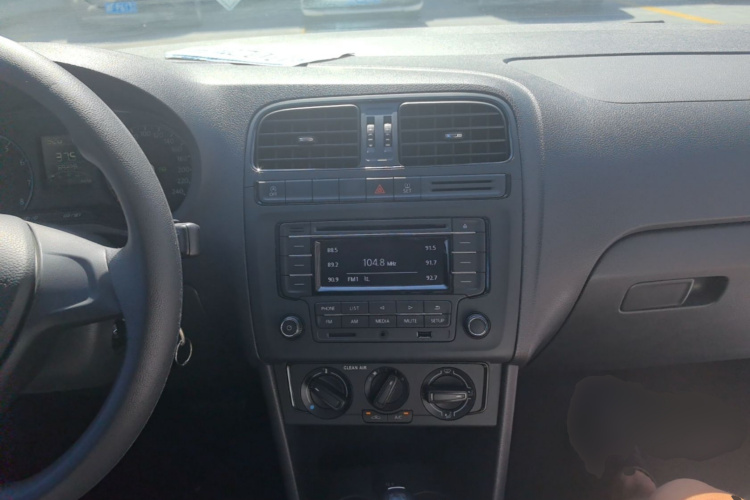 Volkswagen Polo 2018 #10 Volkswagen Polo 2018 car image #10