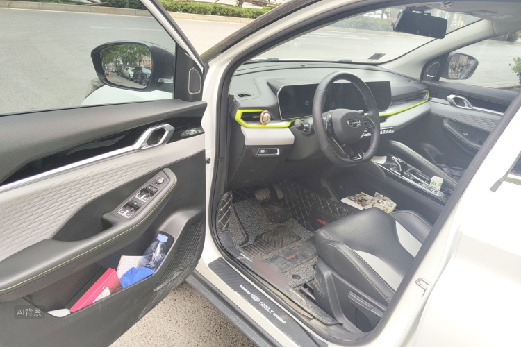 GEELY Coolray 2022 car image #18