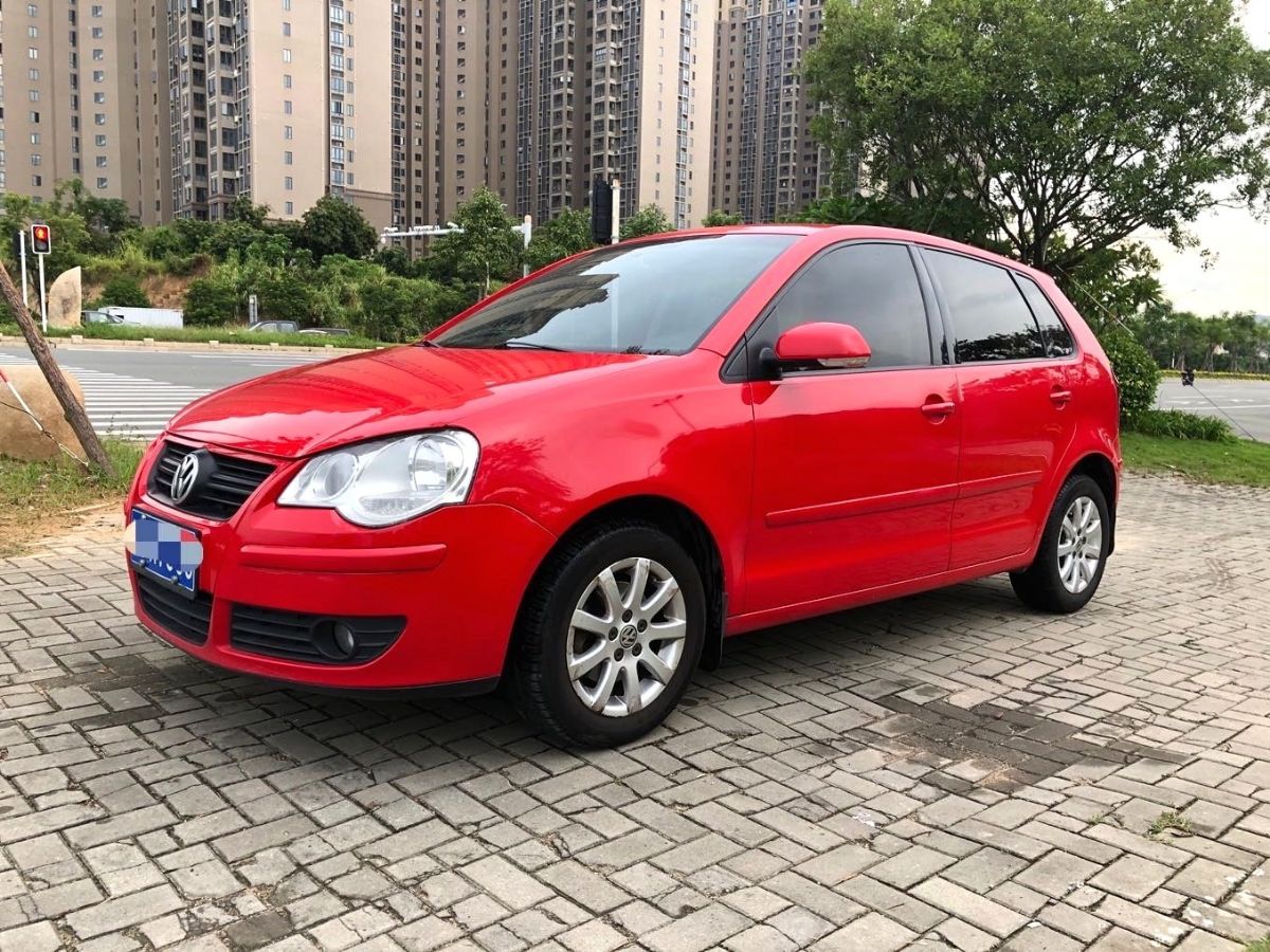 Volkswagen Polo 2010 Volkswagen Polo 2010 car image